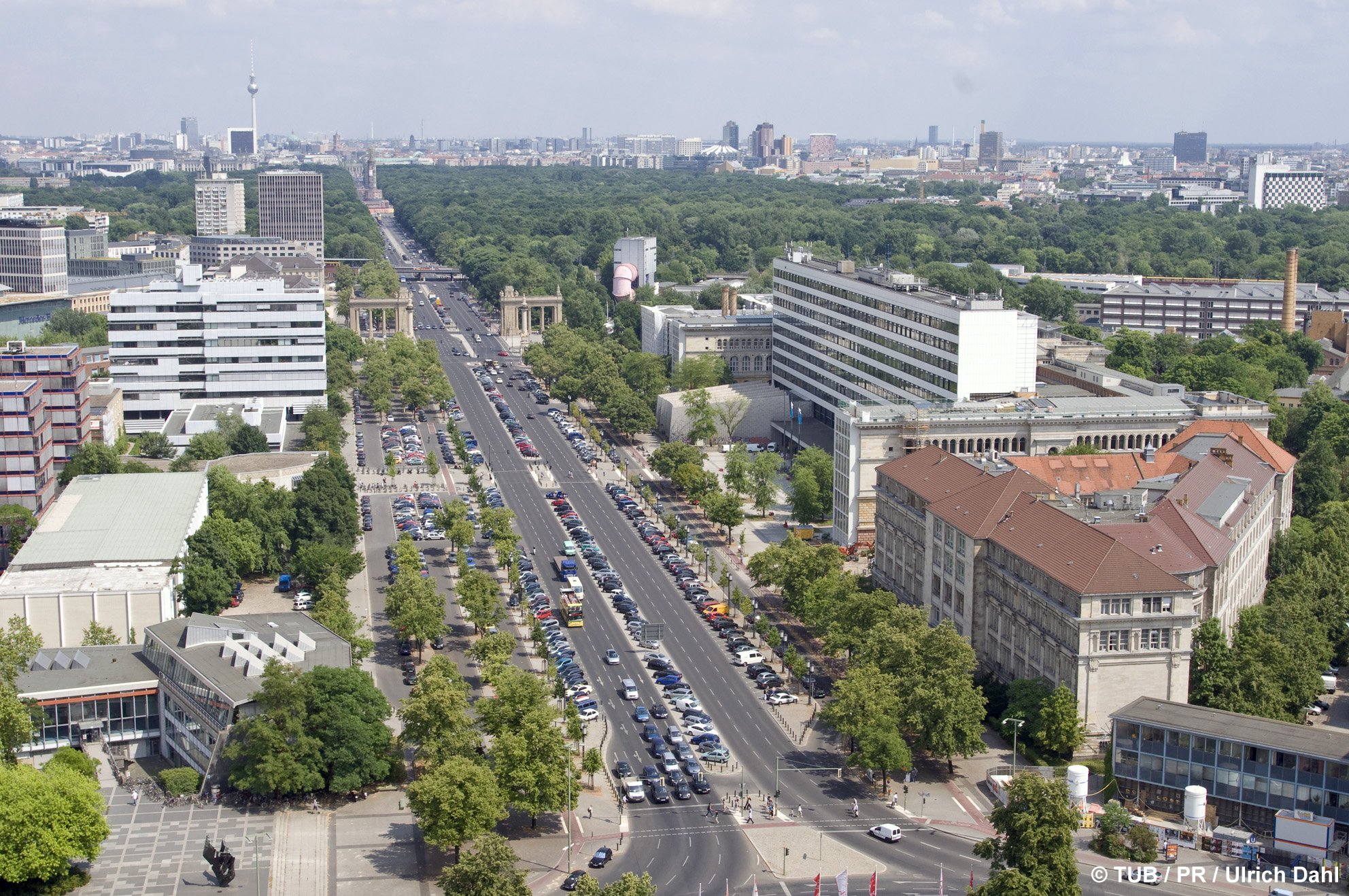Blick auf das Gelände der Technischen Universität Berlin